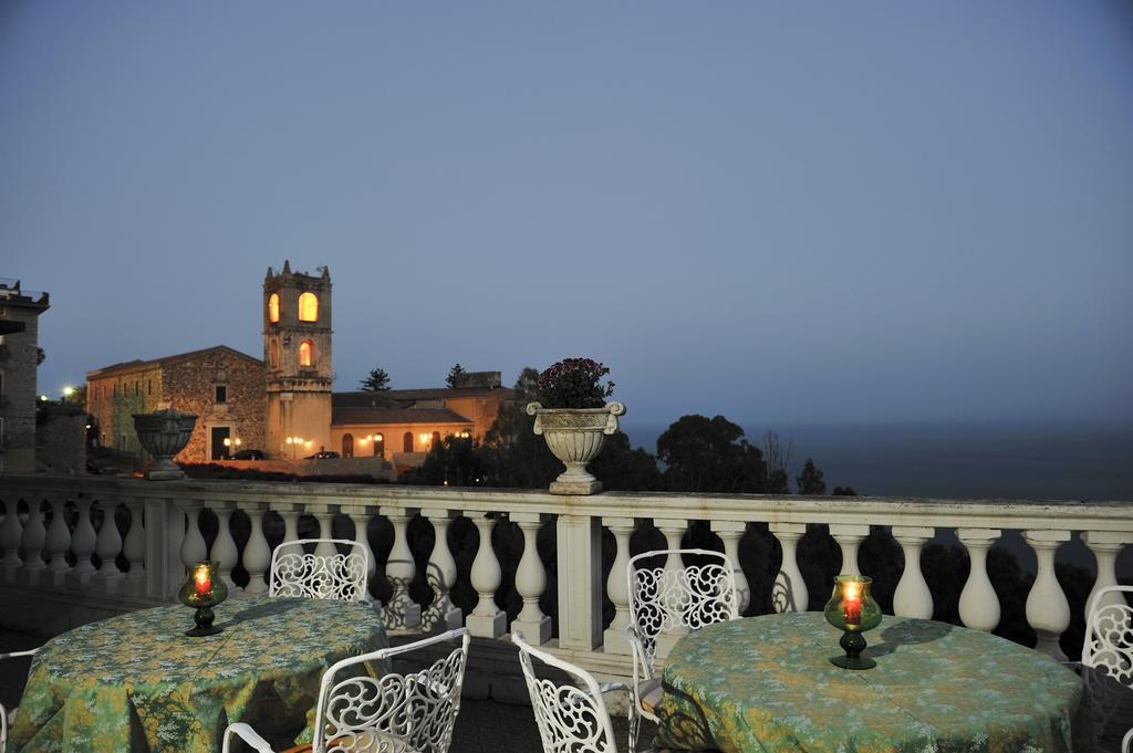 Hotel Villa Riis Taormina Kültér fotó