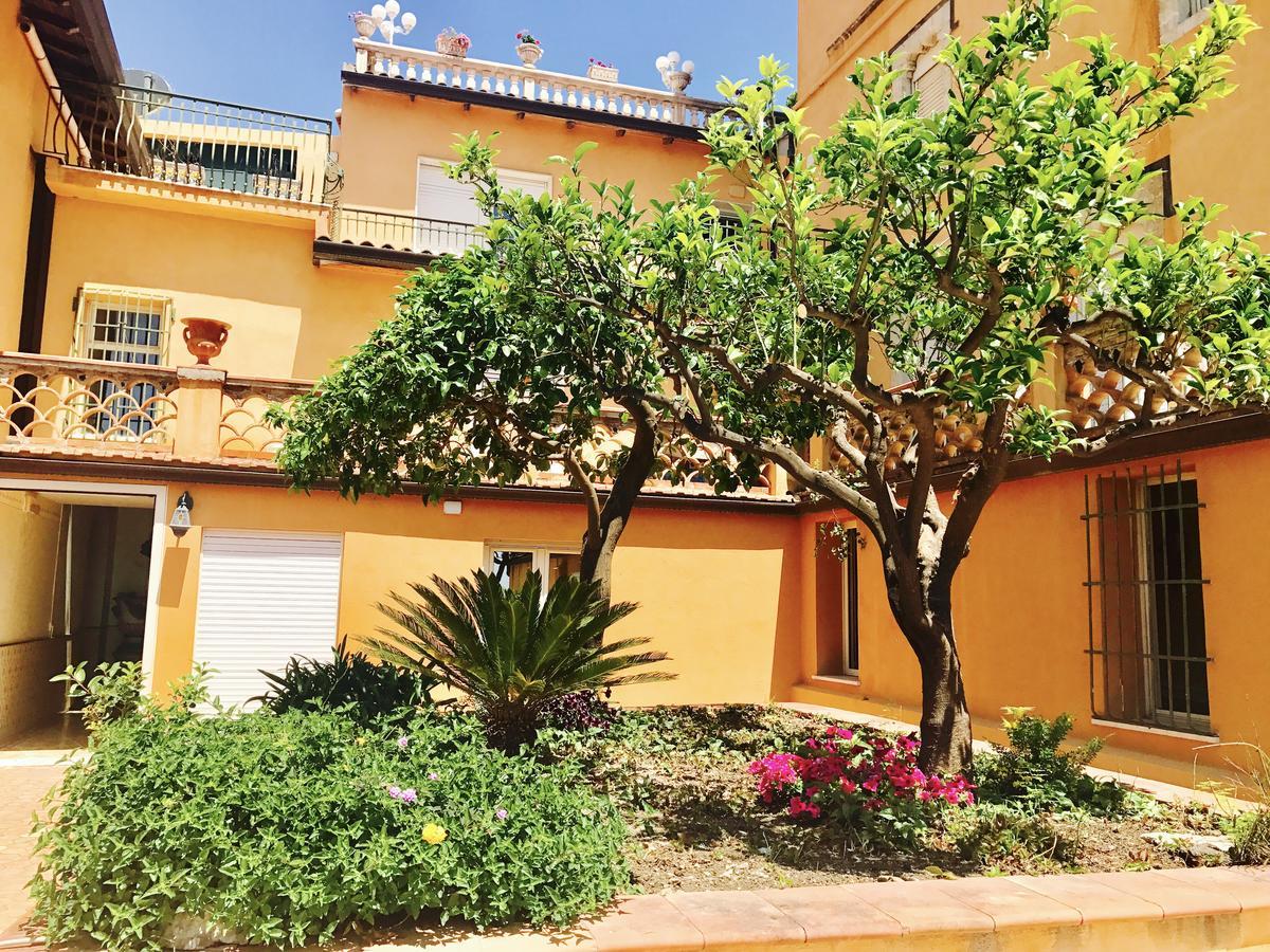 Hotel Villa Riis Taormina Kültér fotó