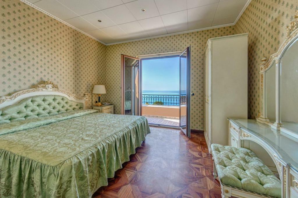 Hotel Villa Riis Taormina Kültér fotó